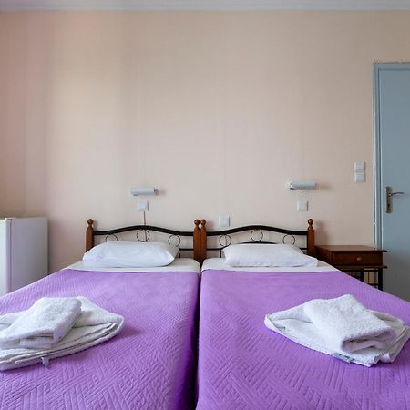 Stelios Hotel Spetses Town Extérieur photo