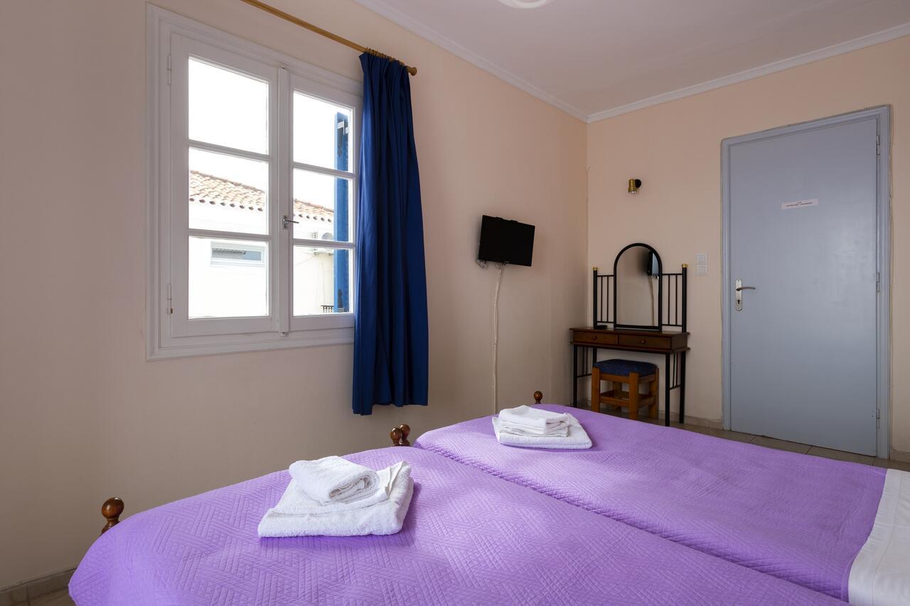 Stelios Hotel Spetses Town Extérieur photo