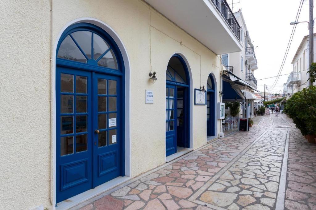 Stelios Hotel Spetses Town Extérieur photo